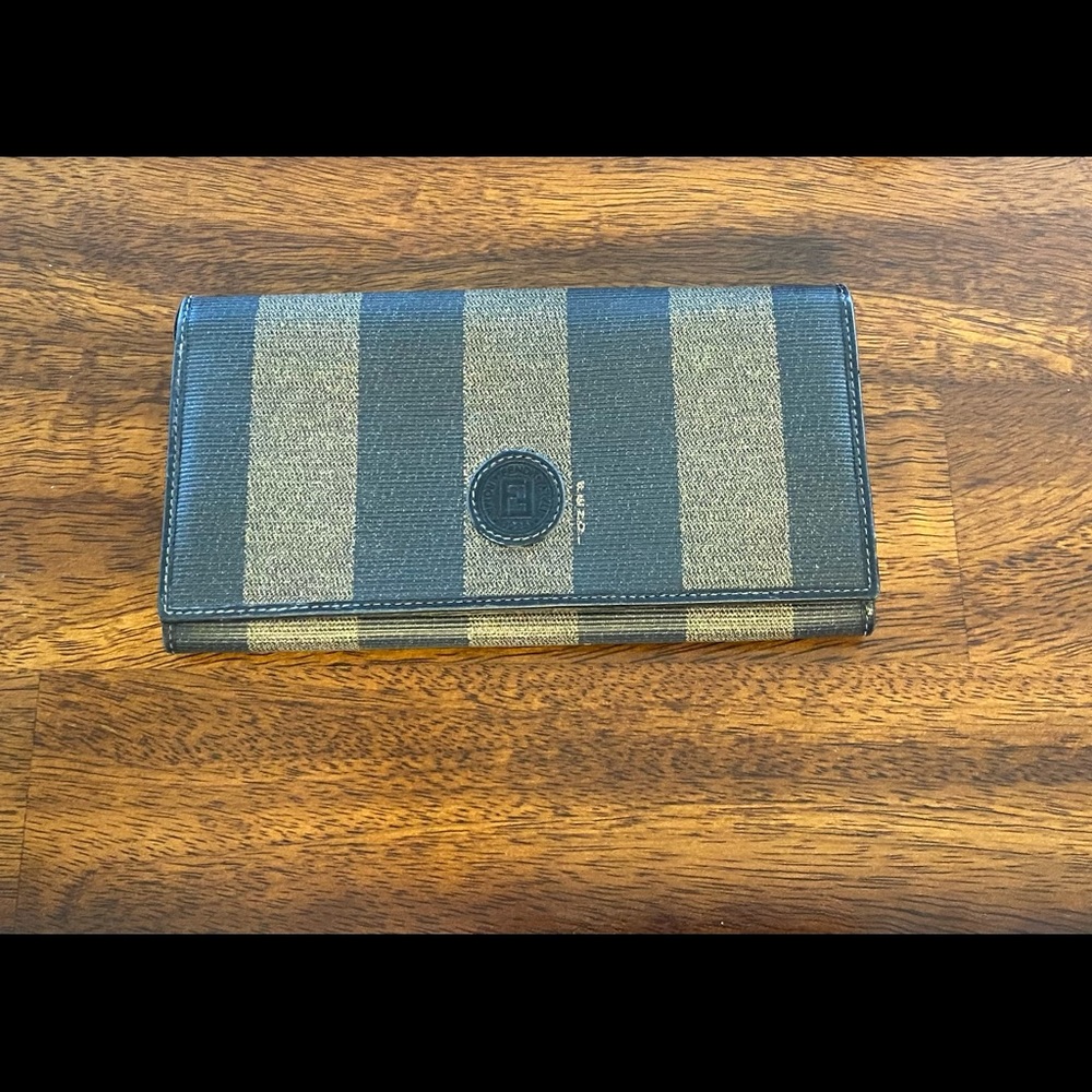 vintage Pequin Fendi black leather and canvas.